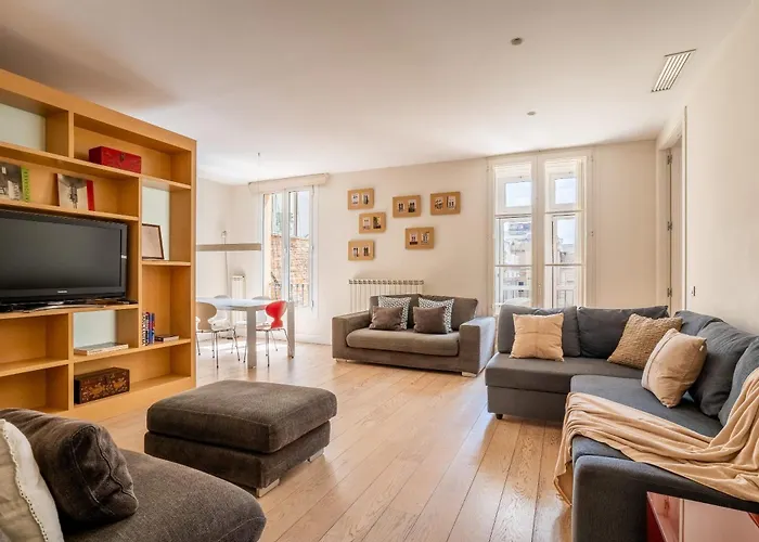 Classy 3Bed 3Bath Apartment In Eixample