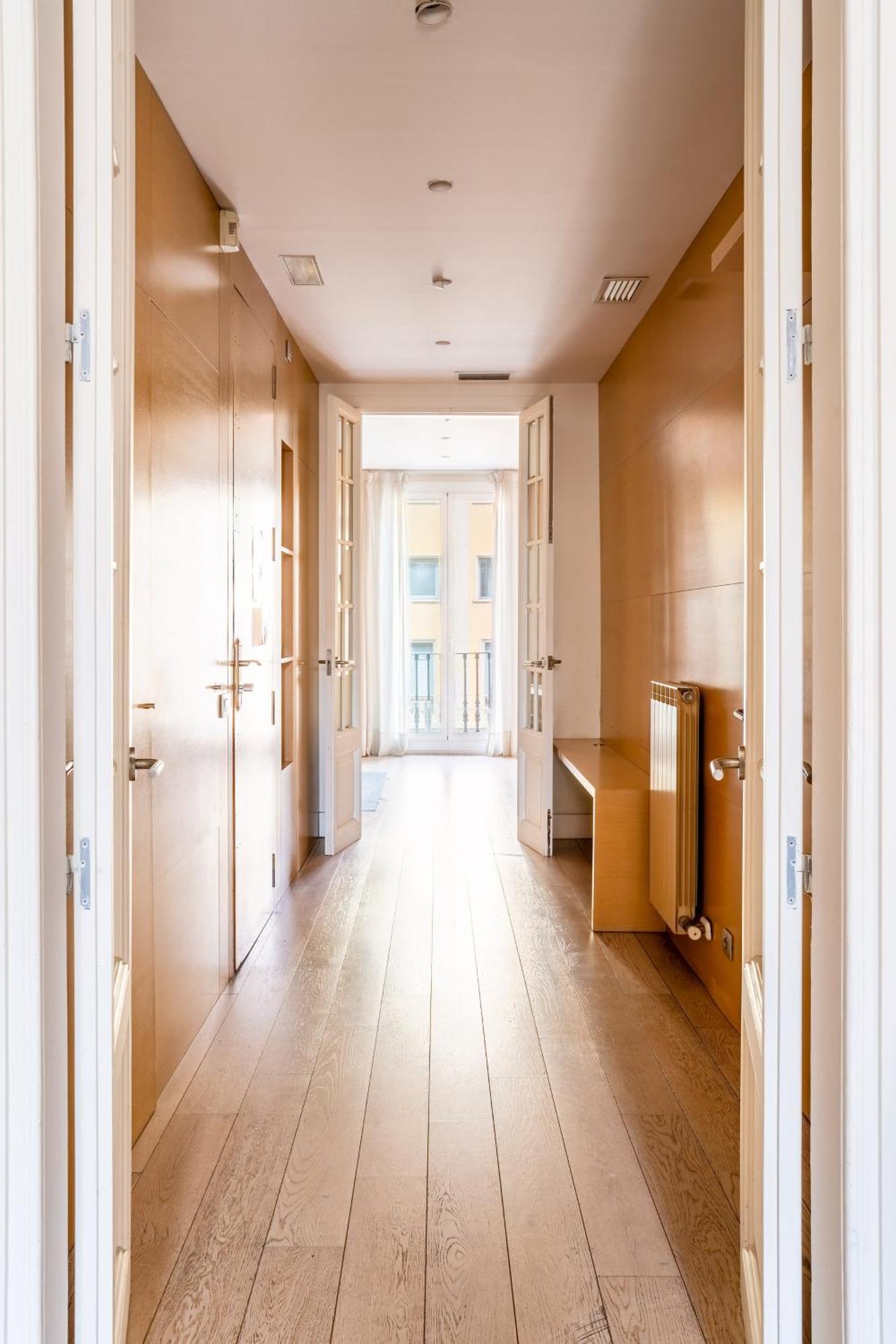 Apartment Classy 3bed 3bath In Eixample Barcelona