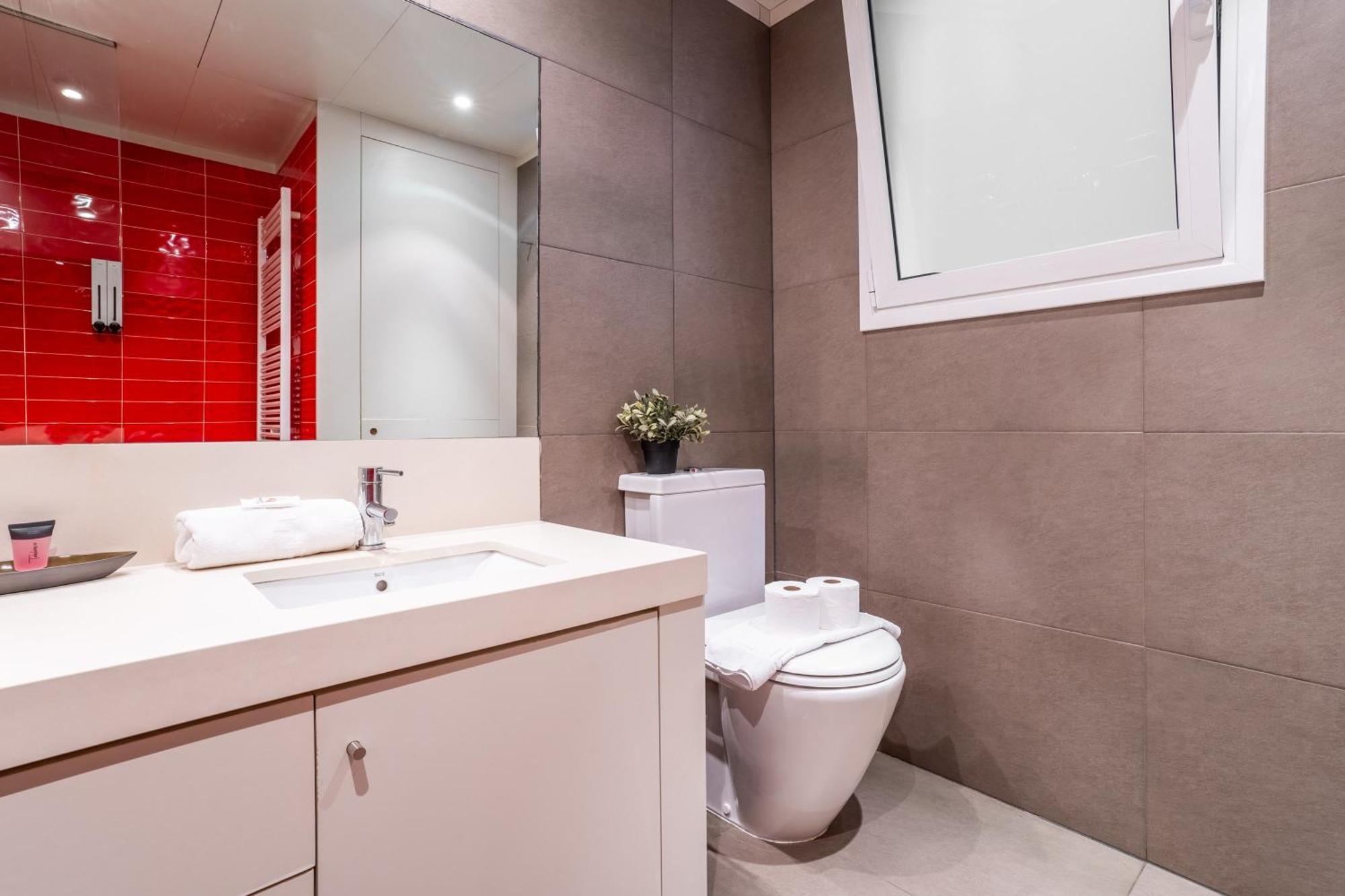 Classy 3bed 3bath In Eixample *