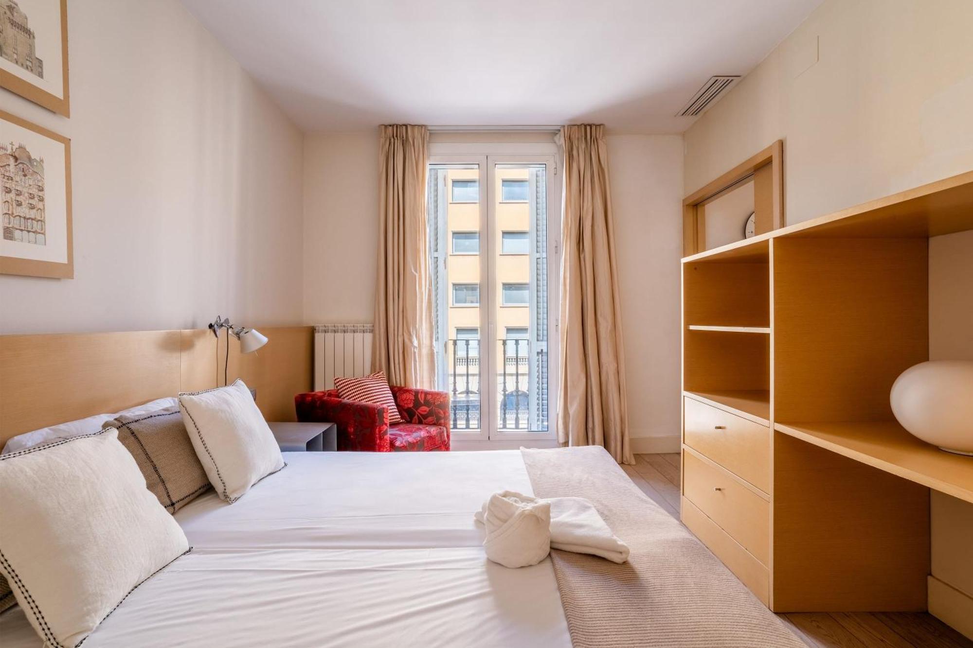 Classy 3bed 3bath In Eixample
