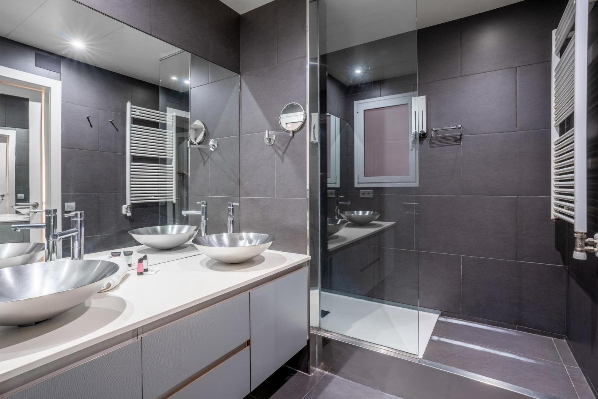 Apartment Classy 3bed 3bath In Eixample